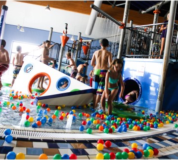 Indoor water playground