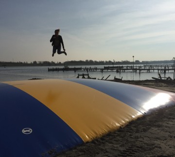 Trampoline à coussin d'air