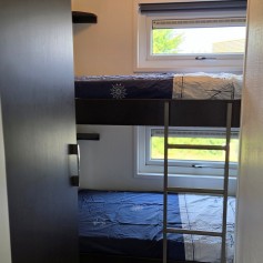 Bos 4 - slaapkamer stapelbed.jpg