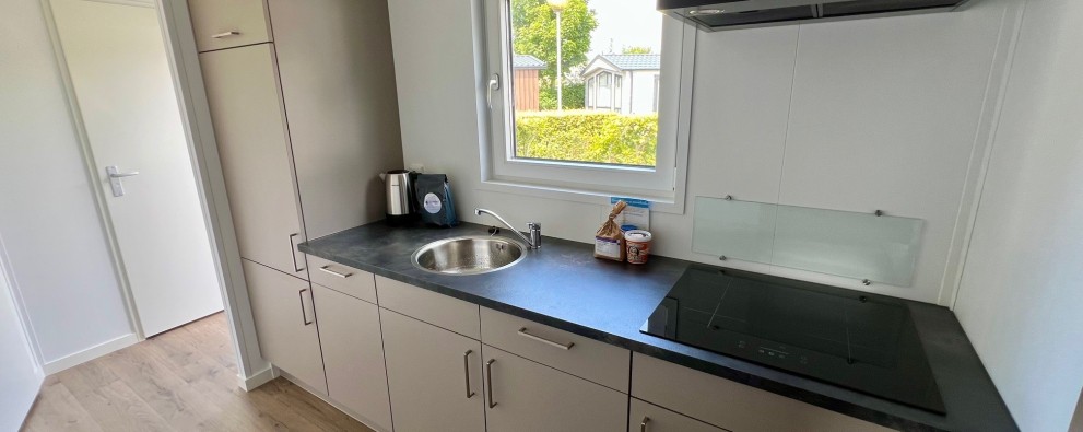 Paardekreek - Lodge Zilverplevier keuken.jpg
