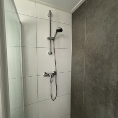 Elzenlaan 33 - badkamer (4).jpg