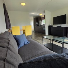 Bos 4 - woonkamer 2.jpg