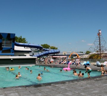 Buitenzwembad