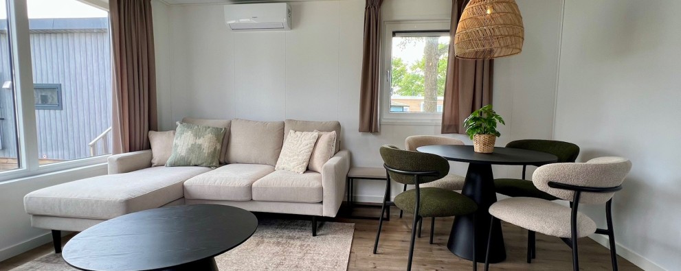 Paardekreek - Lodge Zilverplevier woonkamer 2.jpg